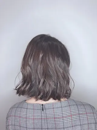 ミディアム カラー SHAFT Ieiriのヘアスタイル