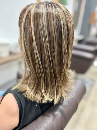 セミロング カラー olino【西田辺】 KAORIのヘアスタイル