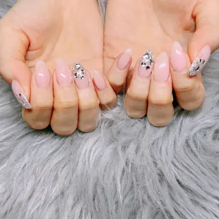 ネイル 個室ネイルサロンDolly  Girl〜ドーリーガール〜所属・DollyGirl KYOKOのネイルデザイン