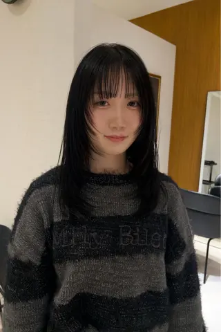 ミディアム カラー yiye   神宮前所属・manami /暖色 /カットモデル募集のヘアスタイル