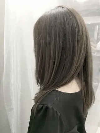 セミロング カラー 畠山 雄大のヘアスタイル