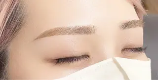 アイブロウ BeckyLash FURUSAWAのマツエク・マツパデザイン