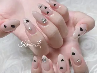 ネイル 芦辺 香奈のネイルデザイン