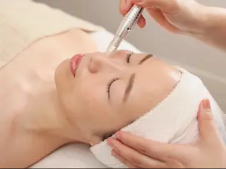 小顔/リンパ/マッサージL.sana所属・小顔/フェイシャル L.sanaのエステ・リラクイメージ