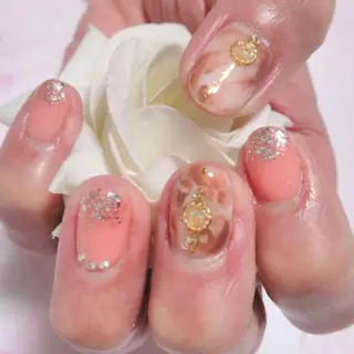 ネイル エステとネイル ローズコンフォートのネイルデザイン