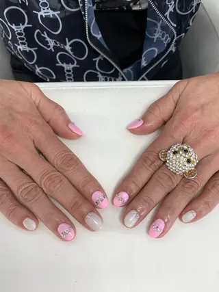 ネイル Mule Beauty Salon所属・ミュール ビューティーサロンのネイルデザイン