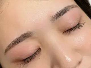 アイブロウ Li-Fra NAGARASAYAのマツエク・マツパデザイン