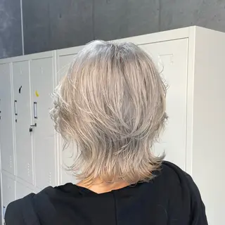 ミディアム カラー ʜᴀʀᴜᴋᴀ♱メンズ ウルフ/ブリーチのヘアスタイル