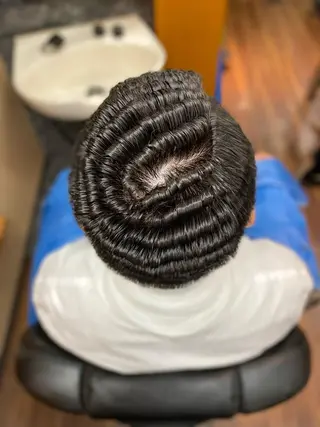 ショート パーマ メンズ 山田 哲平のヘアスタイル