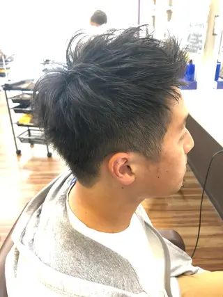 ショート メンズ Well's TAIGAのヘアスタイル