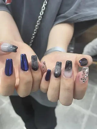 ネイル nailstudio eviz新宿店のネイルデザイン