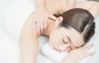 整体フェイシャル EMINALのエステ・リラクイメージ