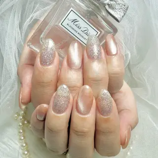 ミディアム Conjunim MAMI🎀✨のネイルデザイン