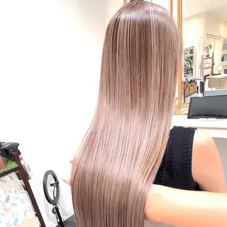 カラー 加藤芽実カラーリスト ／ミルクティーカラーのヘアスタイル