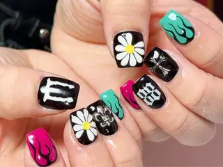 ネイル Nail Atelier IamI所属・アイアムアイ 大村磨衣のネイルデザイン