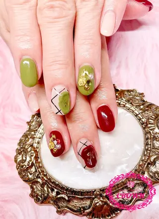 ネイル CROWN プライベートサロンのネイルデザイン