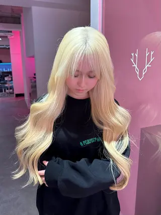 ロング ブリーチカラー 特化/MAHIROのヘアスタイル