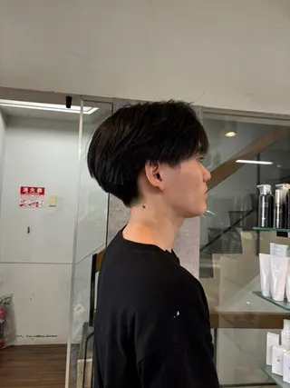 ショート メンズ 谷昂将　メンズ梅田 /パーマ/毛流れのヘアスタイル