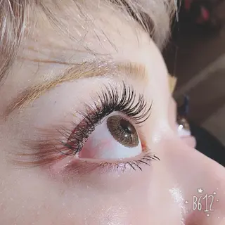 マツエク・マツパ ANNE梅田 GRACE店所属・ANNE chizuのマツエク・マツパデザイン