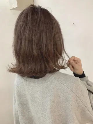 ミディアム カラー 京都大人女性ショート 徒歩1分/秋山のヘアスタイル