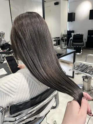 ロング カラー パーマ ヘアアレンジ 透明感/オリーブ/ グレージュ/YUKAのヘアスタイル