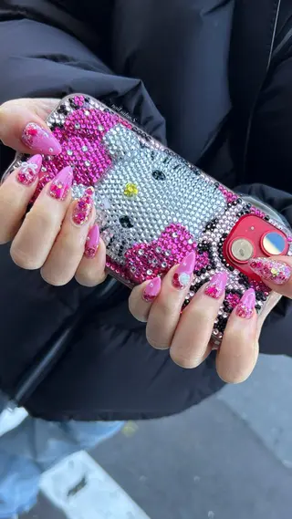 ネイル 関山 志乃のネイルデザイン