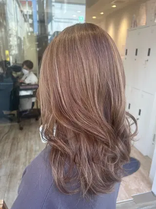 ミディアム 坂本 実沙季のヘアスタイル