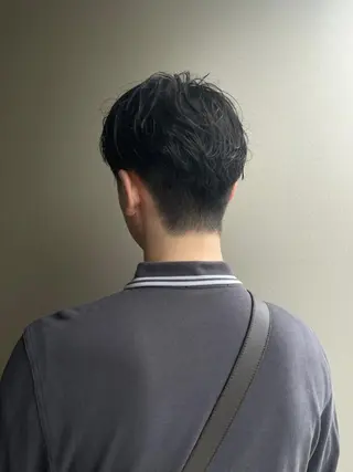 ショート パーマ メンズ 吉田一輝 外国人パーマのヘアスタイル