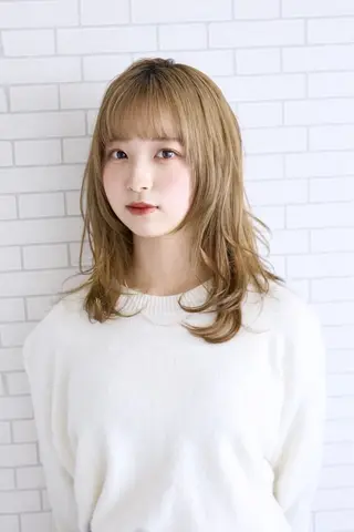 セミロング カラー パーマ Sola by  little所属・クボキ サヤのヘアスタイル