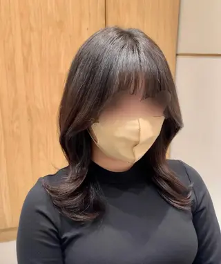 セミロング カラー ヘアアレンジ 内田 志乃のヘアスタイル