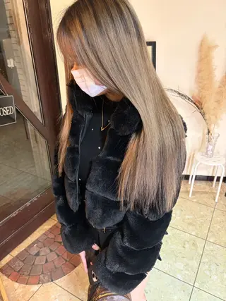 ロング カラー ヘアーサロンaxia所属・上田 英樹のヘアスタイル