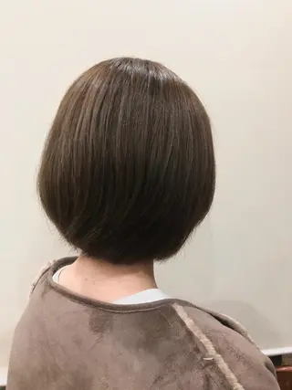 ショート カラー 小野 遥南のヘアスタイル