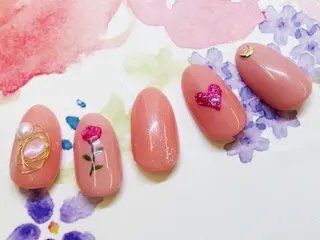 ネイル ティーエヌ 金山駅東口店のネイルデザイン