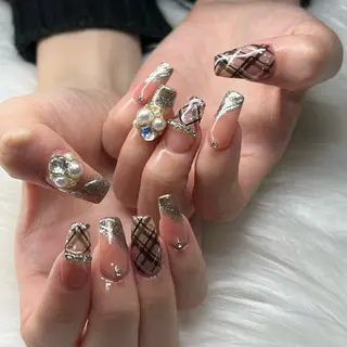ネイル Dia Nail AKIのネイルデザイン