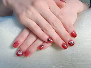 ネイル Yuxi Beauty salon 【ユーシィー ビューティ サロン】所属・ユーシーネイルサロン 池田公園店のネイルデザイン