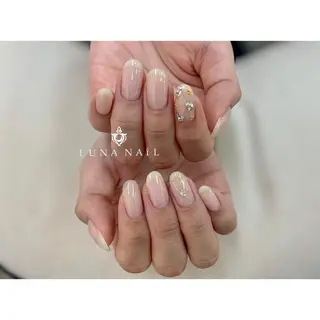 ネイル アトリエ　ミモザ所属・いまむら あかりのネイルデザイン