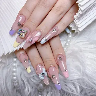 ネイル 🌈Yun nail hyejin💋のネイルデザイン