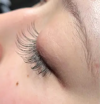 マツエク・マツパ Assemble eye’s門前仲町店所属・アッサンブレアイズ 門前仲町店のマツエク・マツパデザイン