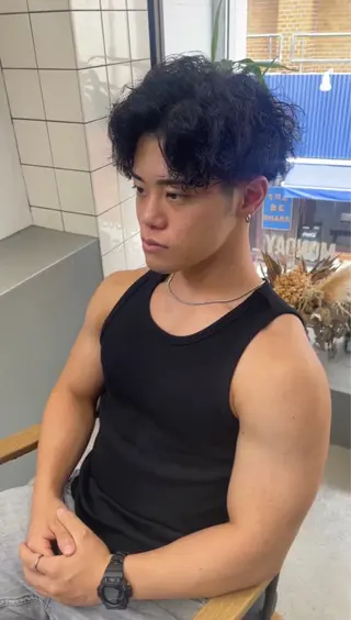 ミディアム パーマ メンズ メンズ専門サロン wokeのヘアスタイル