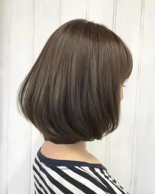 ミディアム カラー 濱岡 恭子のヘアスタイル