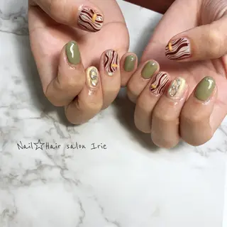 ネイル Hair salon Irie所属・與儀 知佳のネイルデザイン
