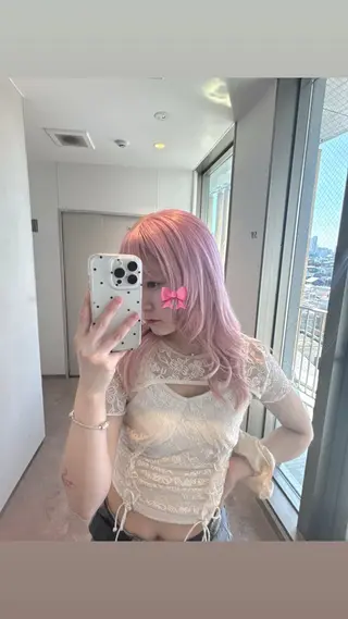 ロング カラー ハイトーン/ピンク カラー/めい🎀のヘアスタイル