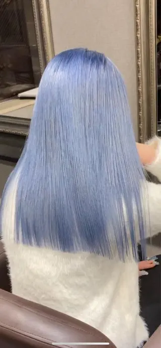 セミロング ハイトーンカラー 坂本 翼のヘアスタイル