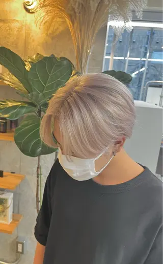 ミディアム カラー メンズ ハイトーンカラ ー/小川のヘアスタイル