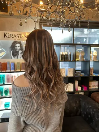 石井 綾乃のヘアスタイル