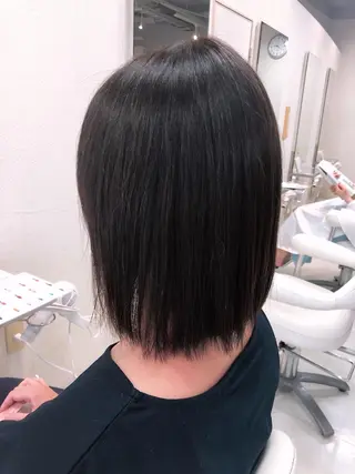ミディアム 阿部 美咲のヘアスタイル