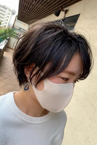 ショート パーマ アブアイ所属・艶髪・酸性ストレート フリツのヘアスタイル