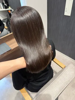 セミロング カラー 髪質改善 /ツヤ髪/植竹偉吹のヘアスタイル