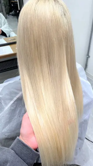 ロング RIO🩶NEXT/ エクステ/ハイトーンのヘアスタイル
