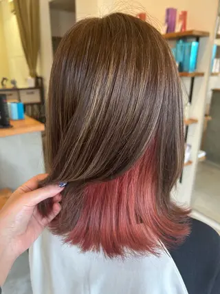 セミロング カラー 康本 瑞季のヘアスタイル